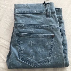 Victoria’s Secret mid rise crop floral jeans-2